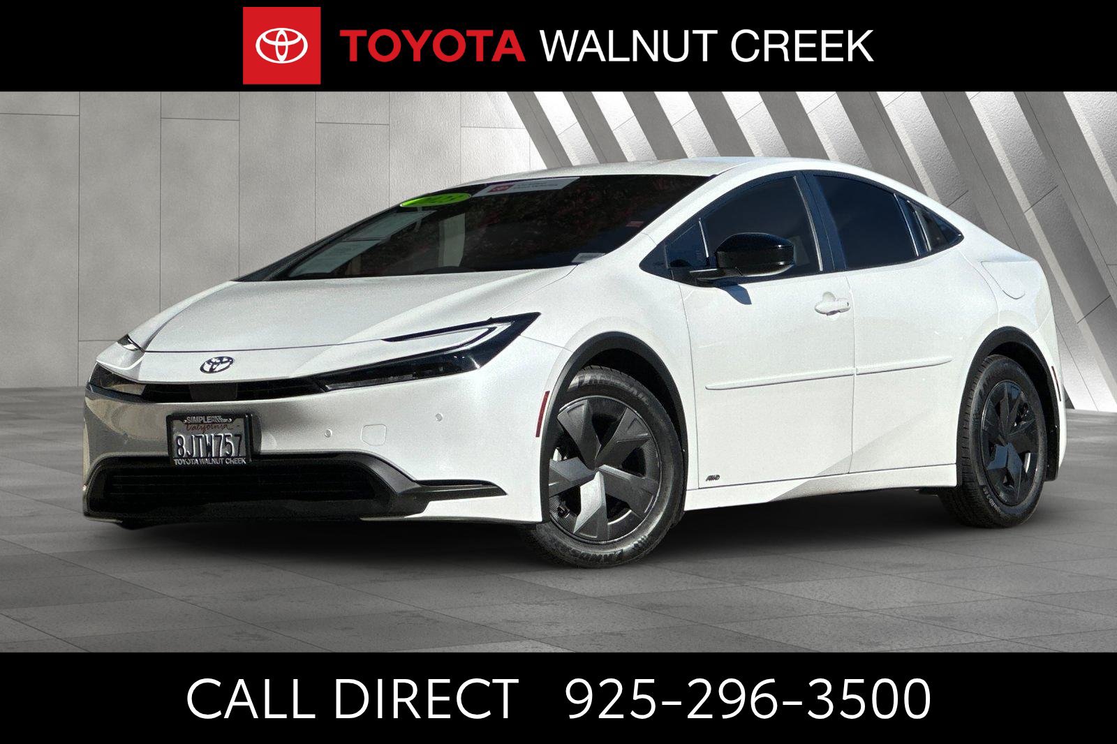 Certified 2023 Toyota Prius LE AWD/4WD image 1