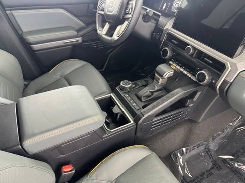 Used 2025 Toyota 4Runner Trailhunter AWD/4WD image 24