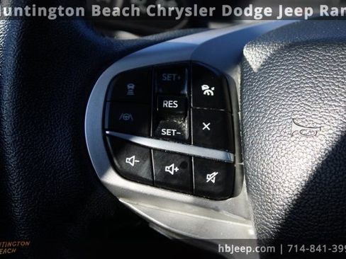 Used 2023 Ford Explorer Limited image 15