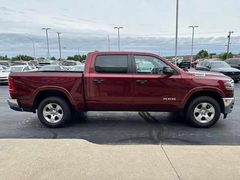 Used 2025 RAM 1500 Big Horn AWD/4WD image 2