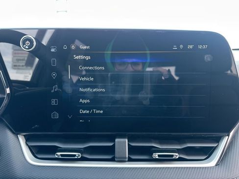 New 2026 Chevrolet Equinox LT w/ Convenience Package II image 35