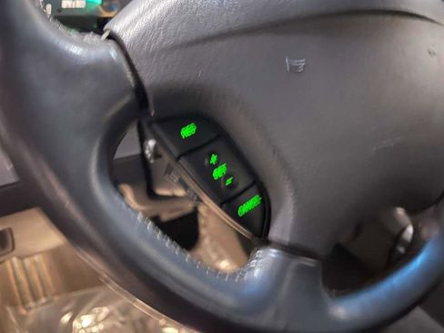 Used 2002 Ford Thunderbird image 14