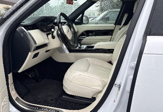 Used 2026 Land Rover Range Rover SE AWD/4WD image 8