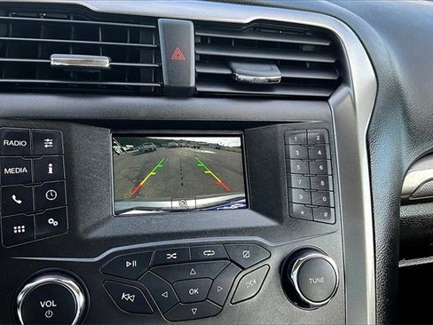 Used 2020 Ford Fusion S image 23