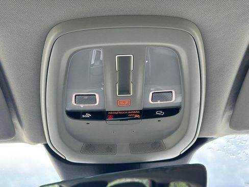 Certified 2025 Volvo XC60 B5 Plus AWD/4WD image 14