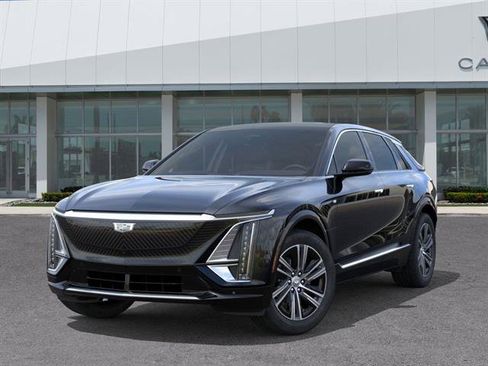 New 2025 Cadillac Lyriq Luxury w/ LPO, Floor Liner Package RWD image 7