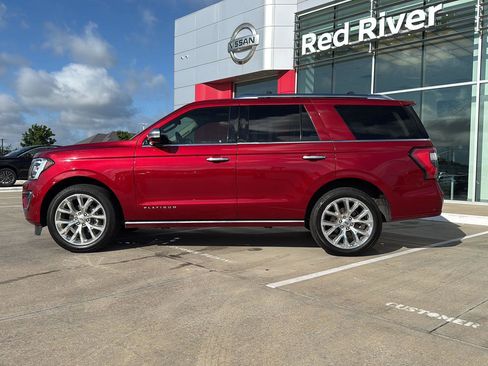 Used 2019 Ford Expedition Platinum RWD image 15