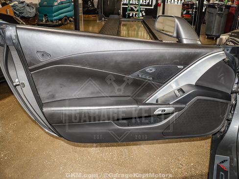 Used 2015 Chevrolet Corvette Z06 w/ 3LZ Preferred Equipment Group image 93