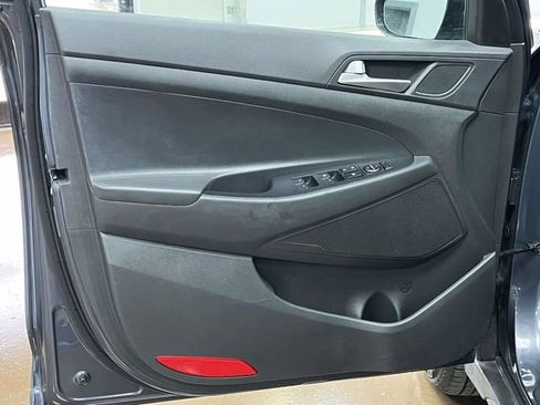 Used 2019 Hyundai Tucson Value FWD image 15