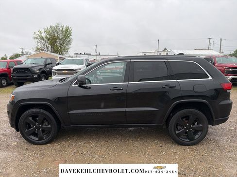 Used 2015 Jeep Grand Cherokee Altitude AWD/4WD image 2