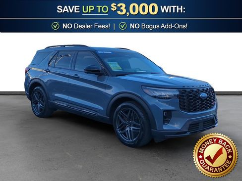Used 2025 Ford Explorer ST image 10