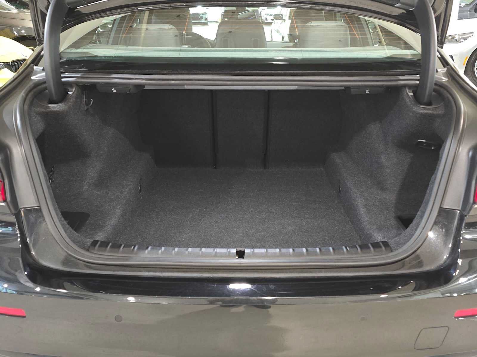 Used 2023 BMW 530i xDrive AWD/4WD image 14