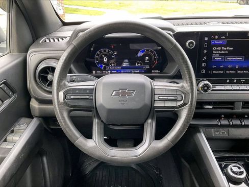 Used 2024 Chevrolet Colorado Trail Boss w/ Advanced Trailering Package image 10