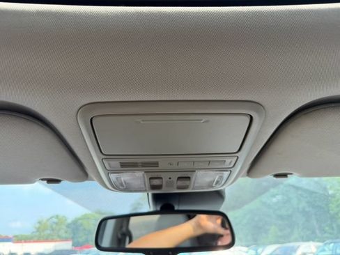 Used 2017 Honda Odyssey EX-L image 25