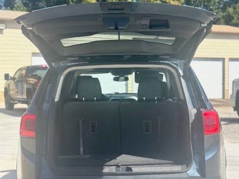 Used 2019 GMC Acadia SLT image 7