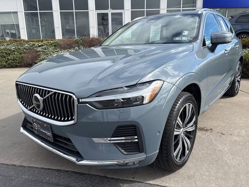 Certified 2023 Volvo XC60 B5 Plus w/ Climate Package image 2