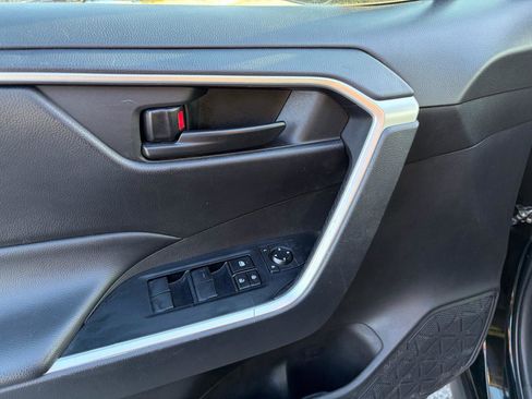 Used 2024 Toyota RAV4 LE image 12