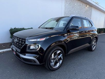 Used 2025 Hyundai Venue SEL