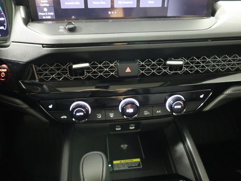 Used 2025 Honda Accord EX-L image 18