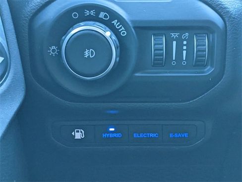 Certified 2021 Jeep Wrangler Unlimited Sahara image 22