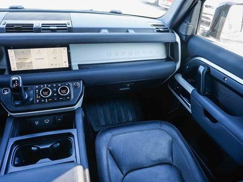 Used 2023 Land Rover Defender 110 SE AWD/4WD image 18