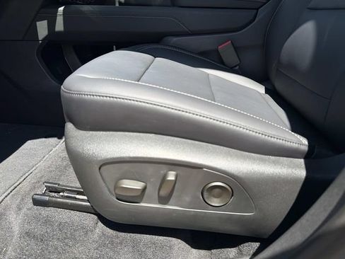 Used 2026 GMC Acadia Elevation w/ Black Edition FWD image 21