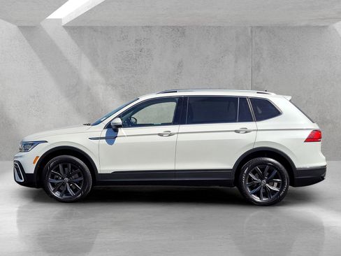 Used 2023 Volkswagen Tiguan SE image 7