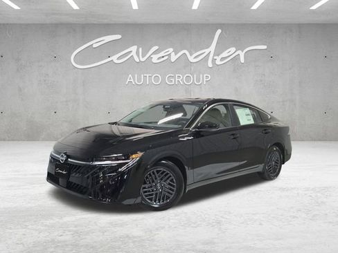 New 2026 Nissan Sentra SV image 1