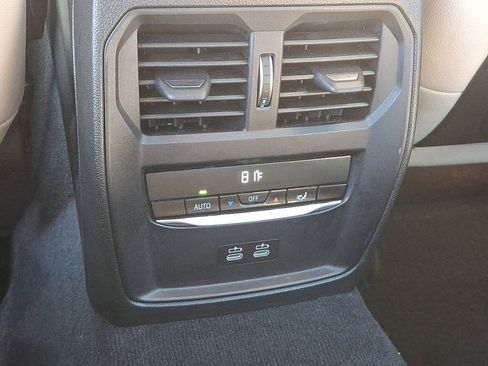 Used 2021 BMW 330e xDrive w/ M Sport Package image 11