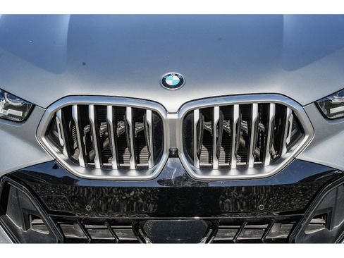 Used 2024 BMW X6 xDrive40i w/ Premium Package AWD/4WD image 7