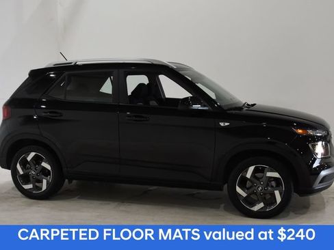 Certified 2025 Hyundai Venue SEL FWD image 4