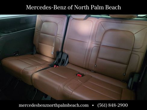 Used 2023 Lincoln Navigator Reserve image 16