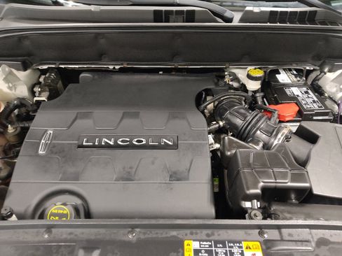 Used 2016 Lincoln MKX Select AWD/4WD image 30