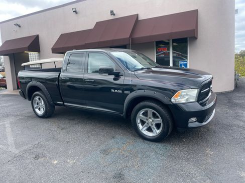 Used 2010 Dodge Ram 1500 Truck Sport image 4