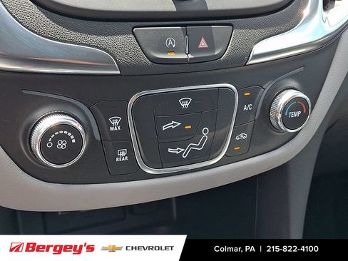 Used 2023 Chevrolet Equinox LS w/ LS Convenience Package FWD image 19