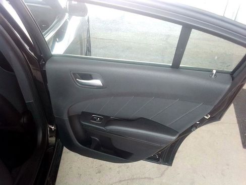 Used 2019 Dodge Charger SXT w/ Blacktop Package image 22