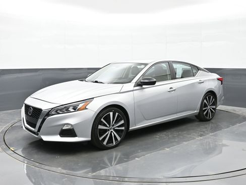 Used 2022 Nissan Altima 2.5 SR image 8