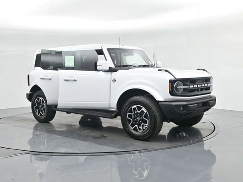 New 2025 Ford Bronco Outer Banks image 27