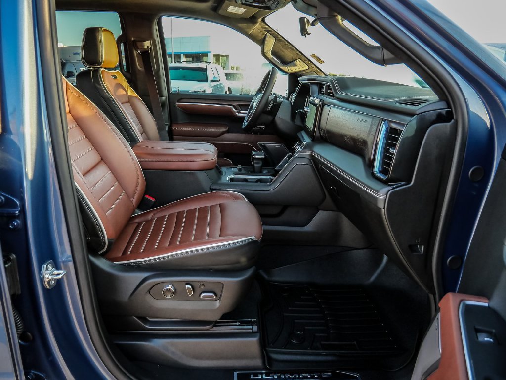 Used 2025 GMC Sierra 1500 Denali Ultimate AWD/4WD image 16