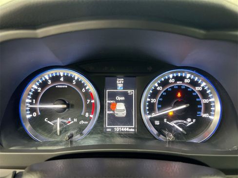 Used 2015 Toyota Highlander Limited image 11