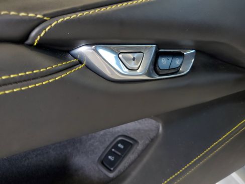 Used 2022 Chevrolet Corvette Stingray Premium Cpe w/ Z51 Performance Package RWD image 13