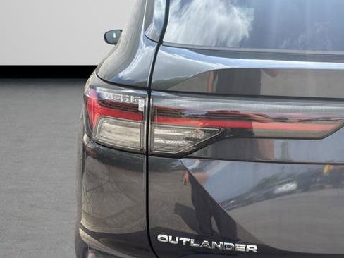New 2026 Mitsubishi Outlander SEL FWD image 31
