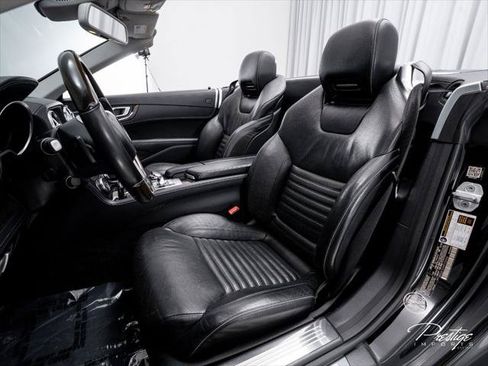 Used 2015 Mercedes-Benz SL 550 image 26