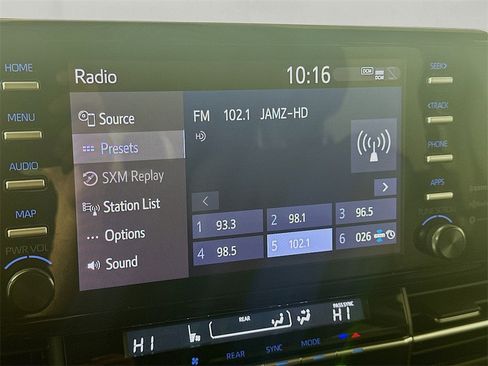 Used 2024 Toyota Sienna LE image 17