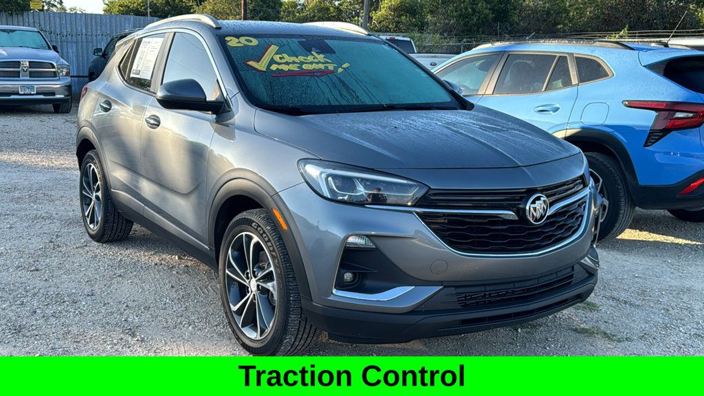 Used 2020 Buick Encore GX Essence FWD image 2