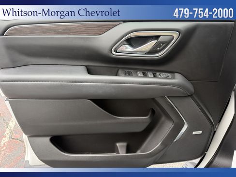 Used 2024 Chevrolet Suburban Z71 w/ Luxury Package AWD/4WD image 16
