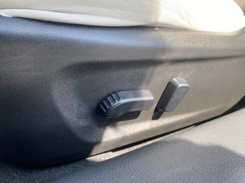Used 2025 Nissan Altima 2.5 SV FWD image 16