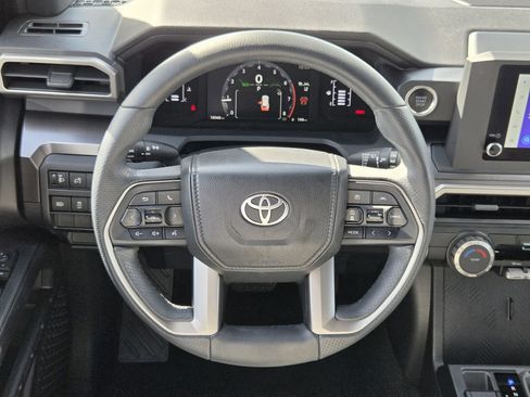 Used 2025 Toyota 4Runner SR5 RWD image 14