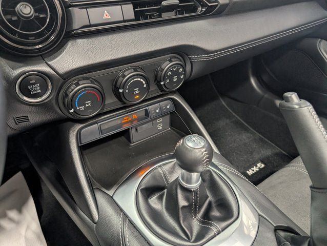 Used 2024 MAZDA MX-5 Miata Club RWD image 23