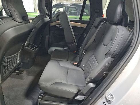 Certified 2025 Volvo XC90 B6 Plus image 5